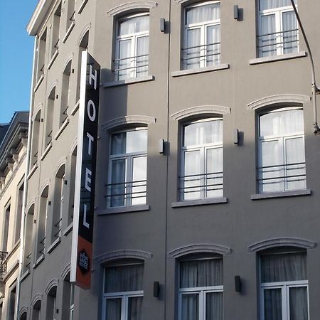 Urban City Centre Hostel Brussels Exterior photo