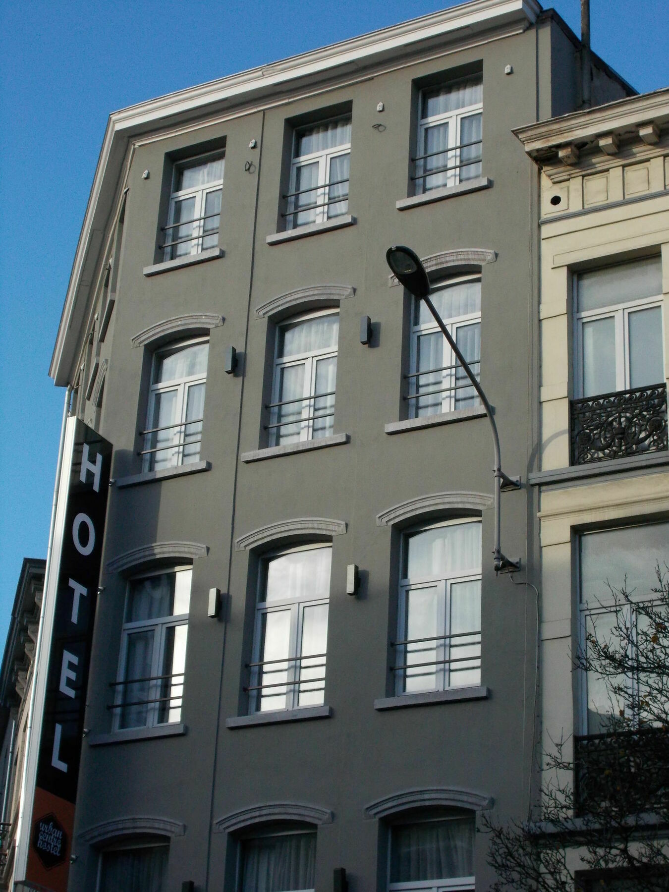 Urban City Centre Hostel Brussels Exterior photo