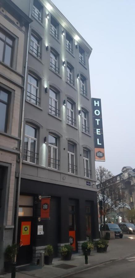 Urban City Centre Hostel Brussels Exterior photo